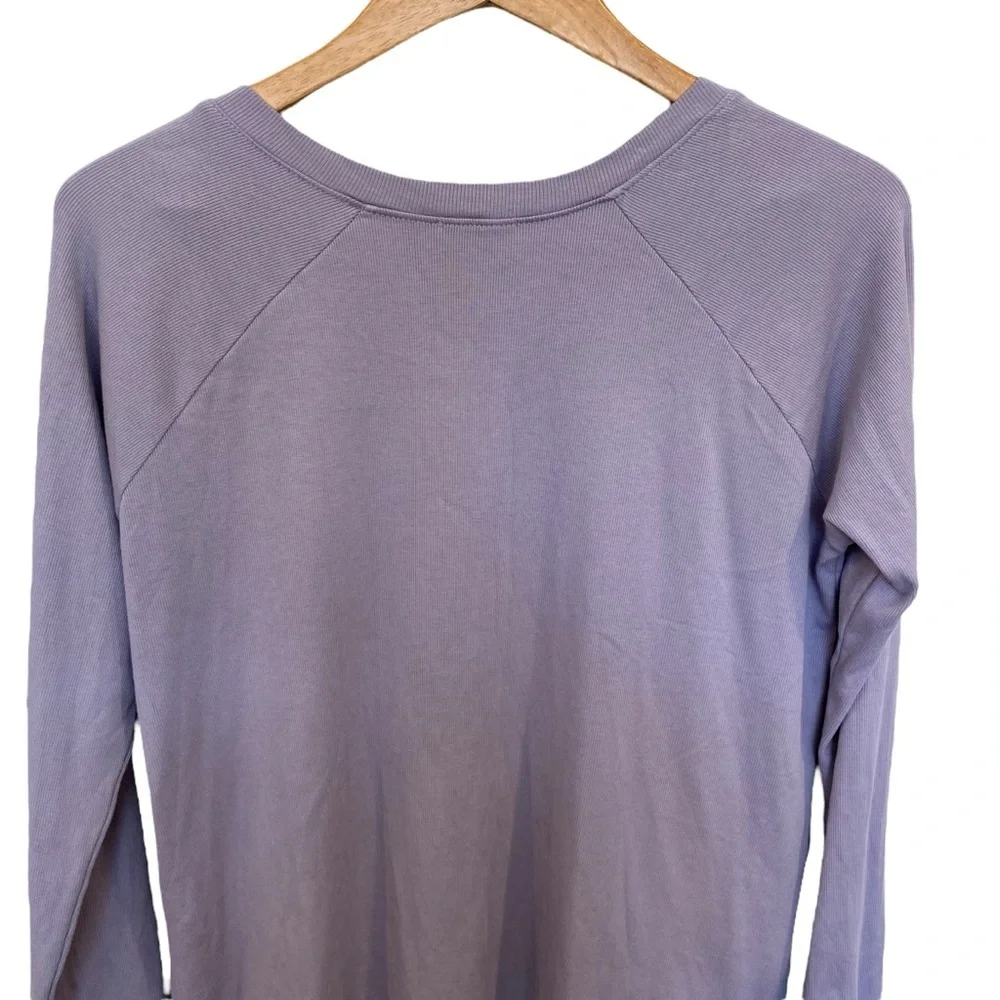 PJ Harlow Frankie Rib Long Sleeve V-Neck with Side Slits Size Medium Like New - Picture 6 of 11